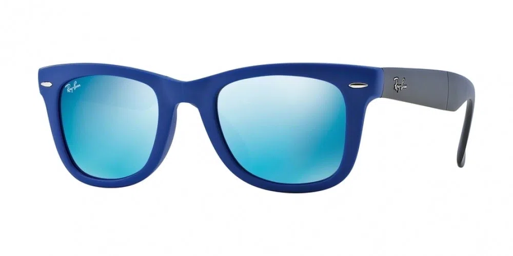 Ray-Ban Folding Wayfarer 4105 Sunglasses - view 9